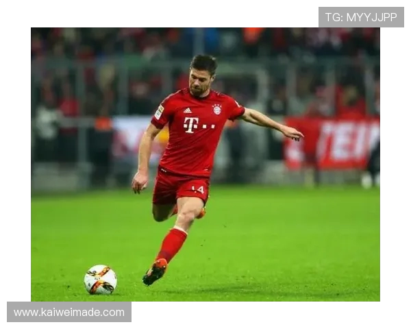 阿隆索飞机上复盘惨败马竞原因并与全队沟通共寻改进之道