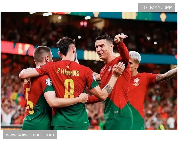 都体称弗拉霍维奇将首发对阵科莫与伊尔迪兹孔塞桑组成锋线新组合