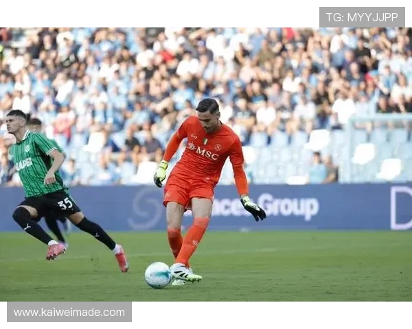 那不勒斯门将梅雷特遭遇跖骨骨折预计缺阵一个月